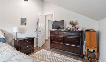 113 Chapel Pl, Amsterdam, NY 12010
