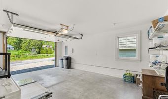 48 Ocean St, Belfast, ME 04915