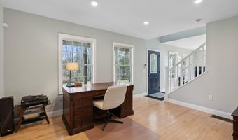5 Harmony Way, Falmouth, ME 04105