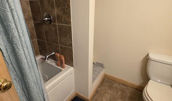 7 Westwood Pkwy, Barre, VT 05641