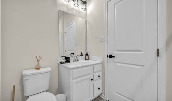213 Cranesbill Dr, Adams Twp., PA 16046