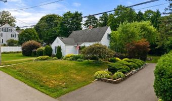 118 Poplar St, Bangor, ME 04401