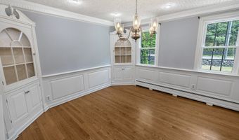 49 Kelseytown Rd, Clinton, CT 06413