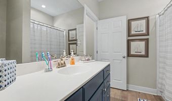 4009 Borneo St, Bay St. Louis, MS 39520