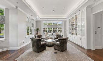 8121 RIVER Rd 423, Bethesda, MD 20817