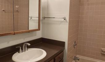 21 Windsor Ln, Cos Cob, CT 06807