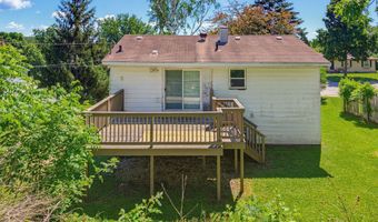 505 Elder Ln, Allenton, WI 53002