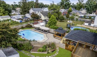854 Main St, Belford, NJ 07718