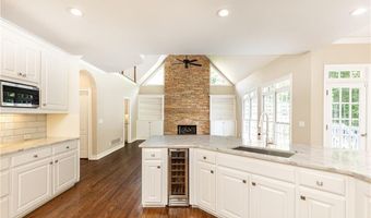 9360 Nesbit Lakes Dr, Alpharetta, GA 30022