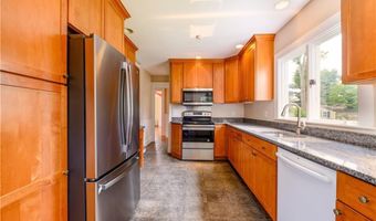 85 Church Dr, Cheshire, CT 06410