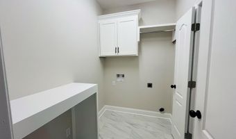 173 Indian Creek Cir, Adel, GA 31620