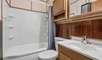 868 Oakwood Dr, Anoka, MN 55303