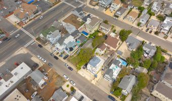 221 11th St, Beach Haven, NJ 08008