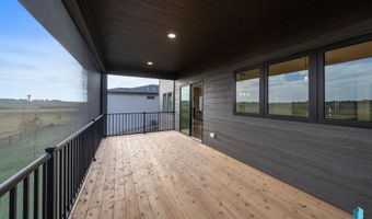 1517 W Autumn Cir, Brandon, SD 57005