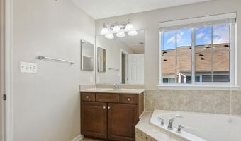 24650 CARIBOU Sq, Aldie, VA 20105