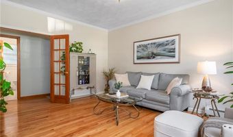 15 Leonard Dr, North Smithfield, RI 02896