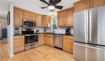 118 Pettee Ave, North Kingstown, RI 02852