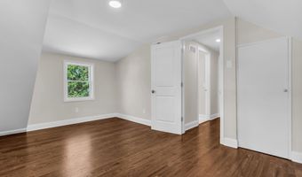 620 Tiller Ave, Beachwood, NJ 08722