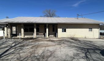 304 S Market St, Alton, MO 65606