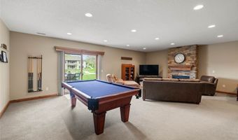 904 Eagle Creek Blvd SW, Altoona, IA 50009