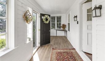 90 Hilltop Rd, East Providence, RI 02914