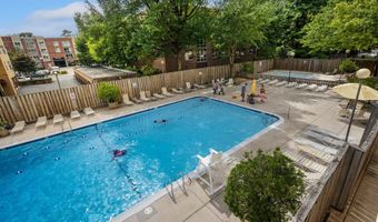 4141 N HENDERSON Rd 107, Arlington, VA 22203