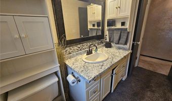 1810 Michaelle Ln, Albert Lea, MN 56007