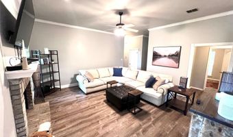 311 S Parkridge Dr, Benton, LA 71006