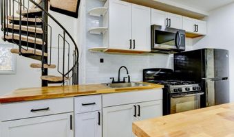 3 Powderhorn Ct 2, Alloway, NJ 07462