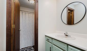 8414 Gallant Fox Dr, Indianapolis, IN 46217