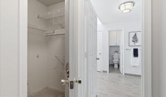 5014 GLEN PARK Rd, Annandale, VA 22003