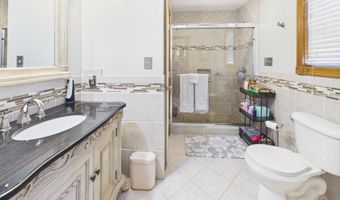 2312 W Rockhouse Rd, Ashland, KY 41102