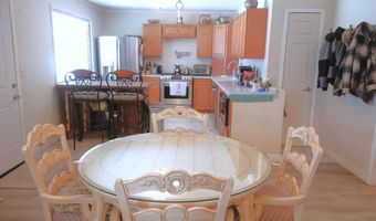404 408 W 3rd St, Capitan, NM 88316