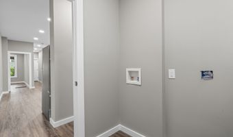 149 Shelton St, Bridgeport, CT 06608