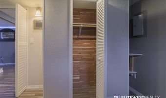 30 N Division St, Cowley, WY 82420