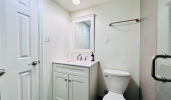 1301 N COURTHOUSE Rd 1107, Arlington, VA 22201