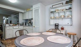 352 Coles Point Rd, Batesville, MS 38606