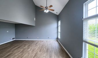 8123 Maple Stream Blvd, Indianapolis, IN 46217