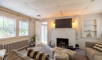 1 Oak Dr, Absecon, NJ 08201