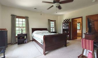 7260 Edgewood Ln, Athens, OH 45701