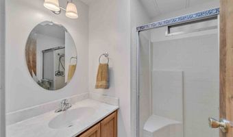 96 Pheasant Ln, Oceanside, CA 92057