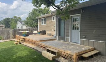 710 East St, Bottineau, ND 58318