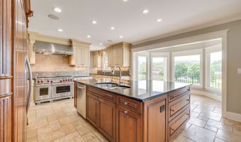 20484 Lake Rd, Abingdon, VA 24211