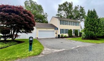 2 Hayes St, Johnston, RI 02919