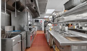 671 BROADWAY, Bayonne, NJ 07002