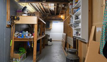 247 Burleigh Rd, Bangor, ME 04401