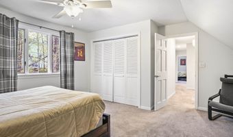15 Roosevelt Dr, Bedford, NH 03110