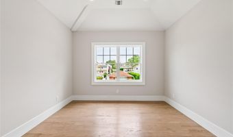78 Shafter Ave, Albertson, NY 11507