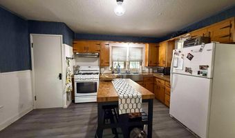 327 E 16th St, Baxter Springs, KS 66713