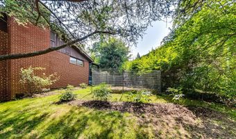 6515 E HALBERT Rd, Bethesda, MD 20817